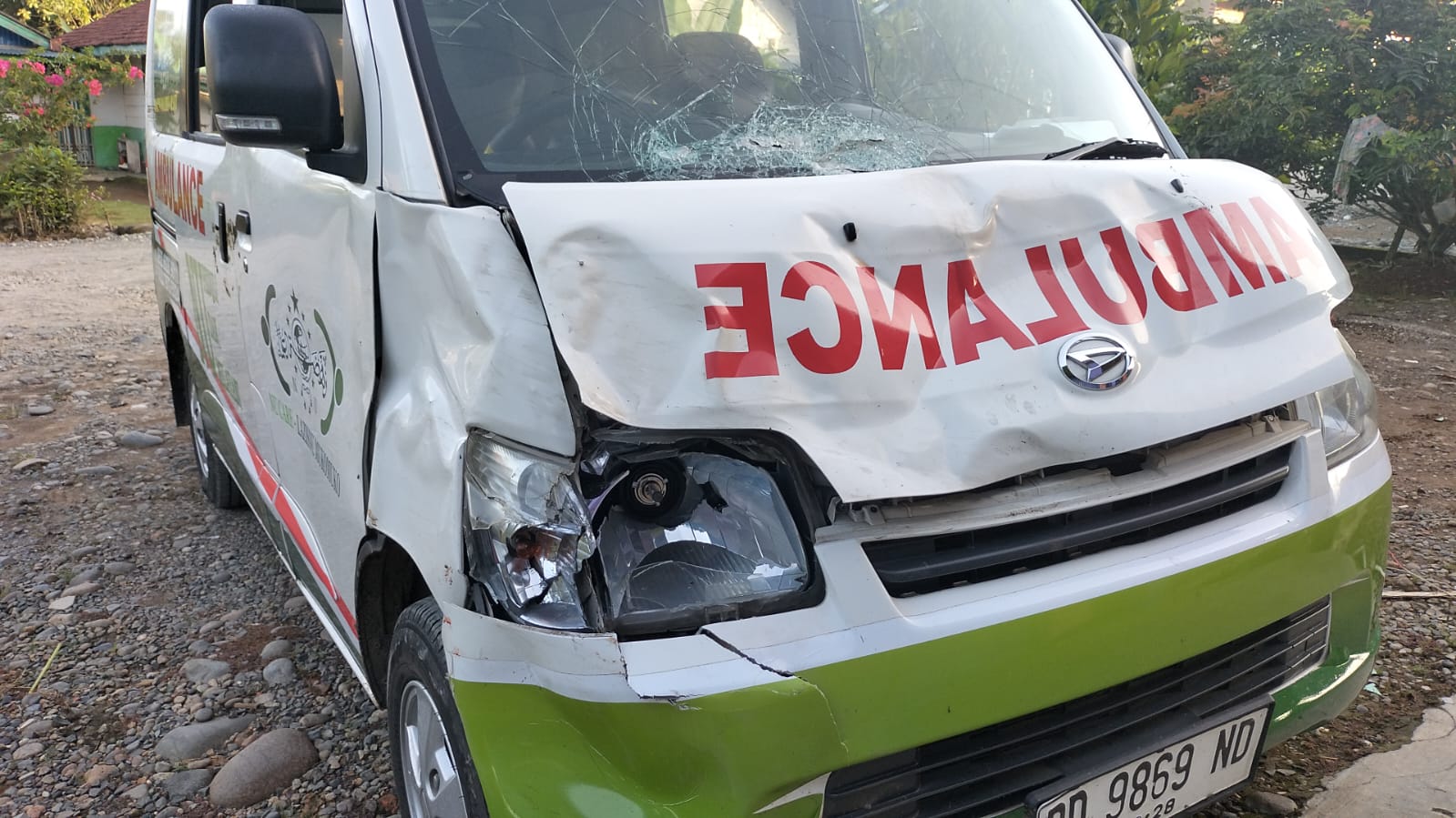 Akibat Ternak “Liar”, Ambulance Lazisnu Mukomuko Alami Kecelakaan