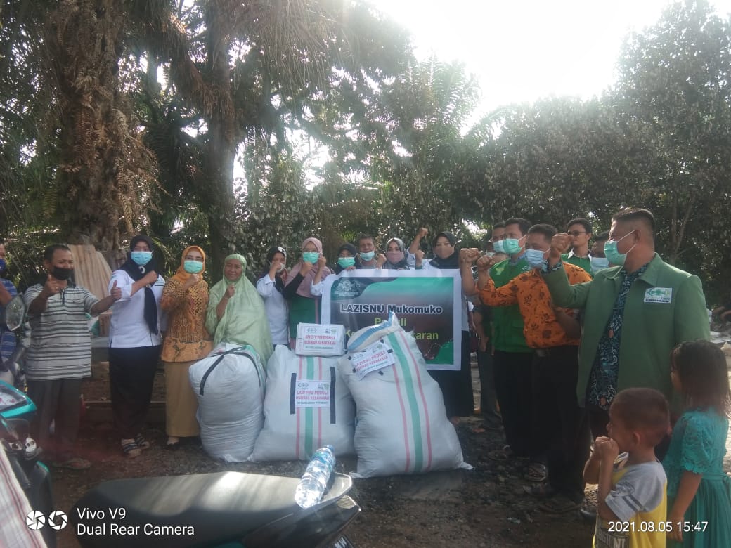 Lazisnu dan Fatayat Mukomuko Bantu Korban Kebakaran